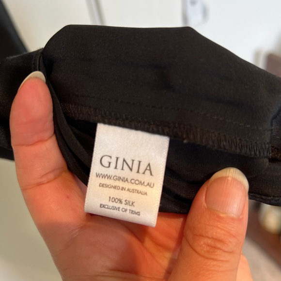 GINIA //black 100% silk camisole - Picture 3 of 3